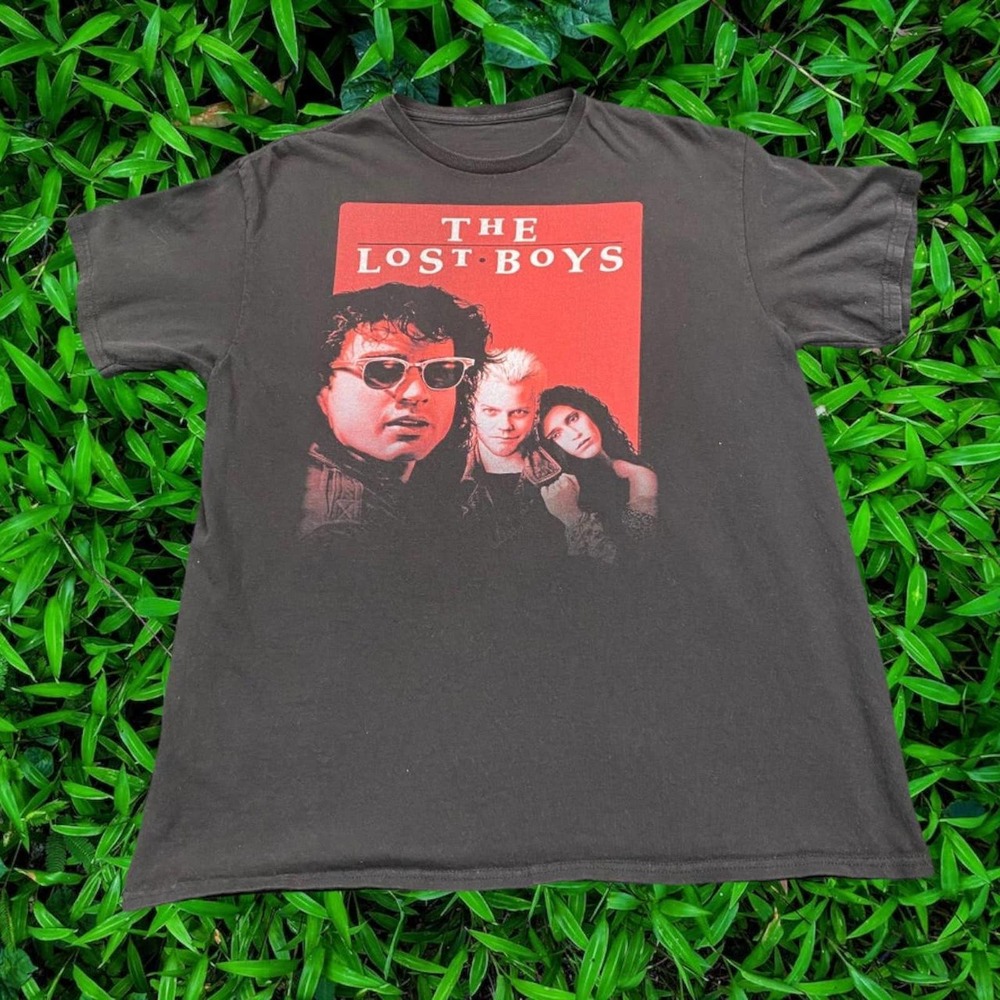 00s Lost Boys Movie Promo Grunge Y2K Black Red Graphic Cotton Tee Large